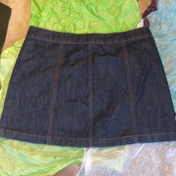Womens dark denim skirt - Picture 6 of 6